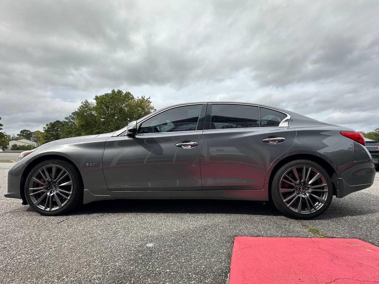 Used 2017 INFINITI Q50 Red Sport 400 image 10