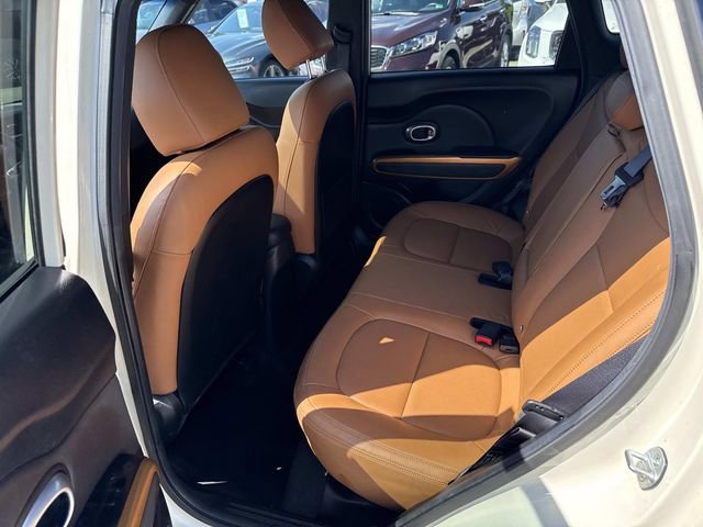 Used 2015 Kia Soul ! w/ Sun & Sound Package FWD image 17