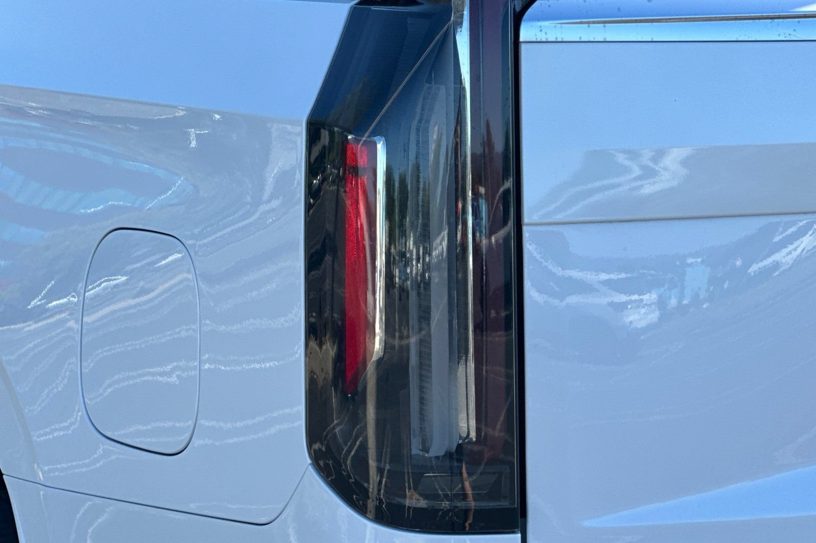 Used 2022 Cadillac Escalade Luxury AWD/4WD image 47