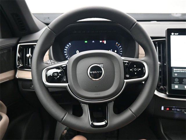New 2026 Volvo XC90 B6 Plus w/ Protection Package Premier image 24