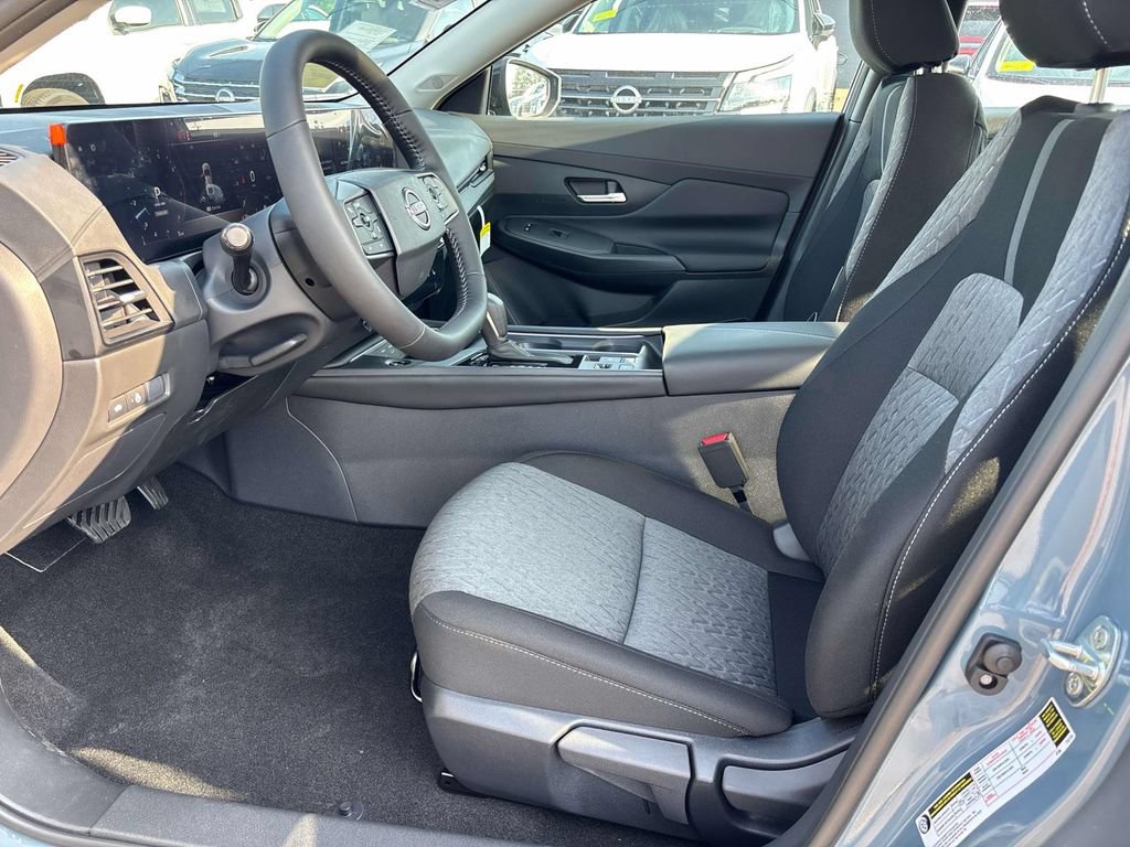 New 2026 Nissan Sentra SV w/ SV Convenience Package FWD image 8