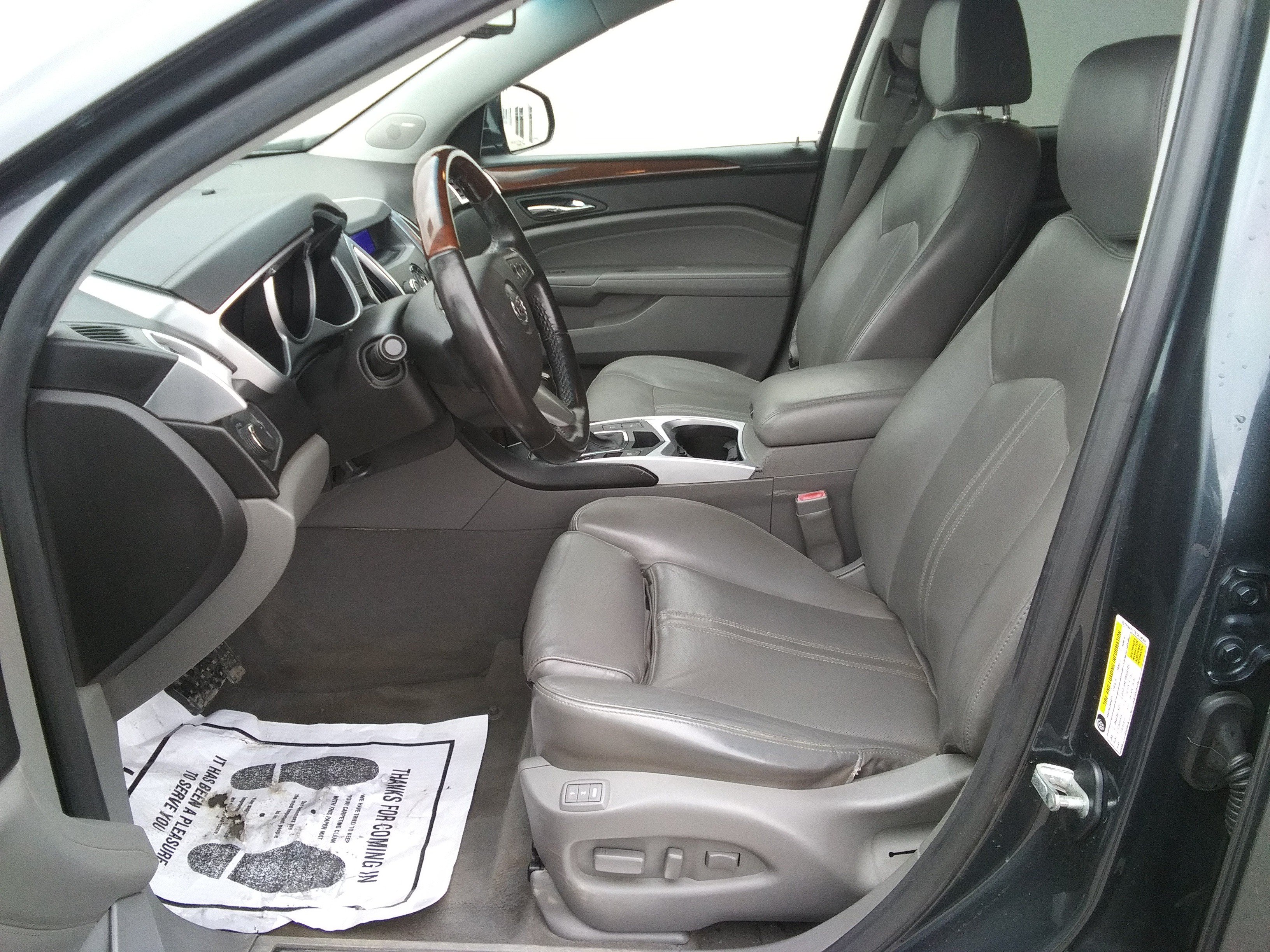 Used 2011 Cadillac SRX Luxury FWD image 10