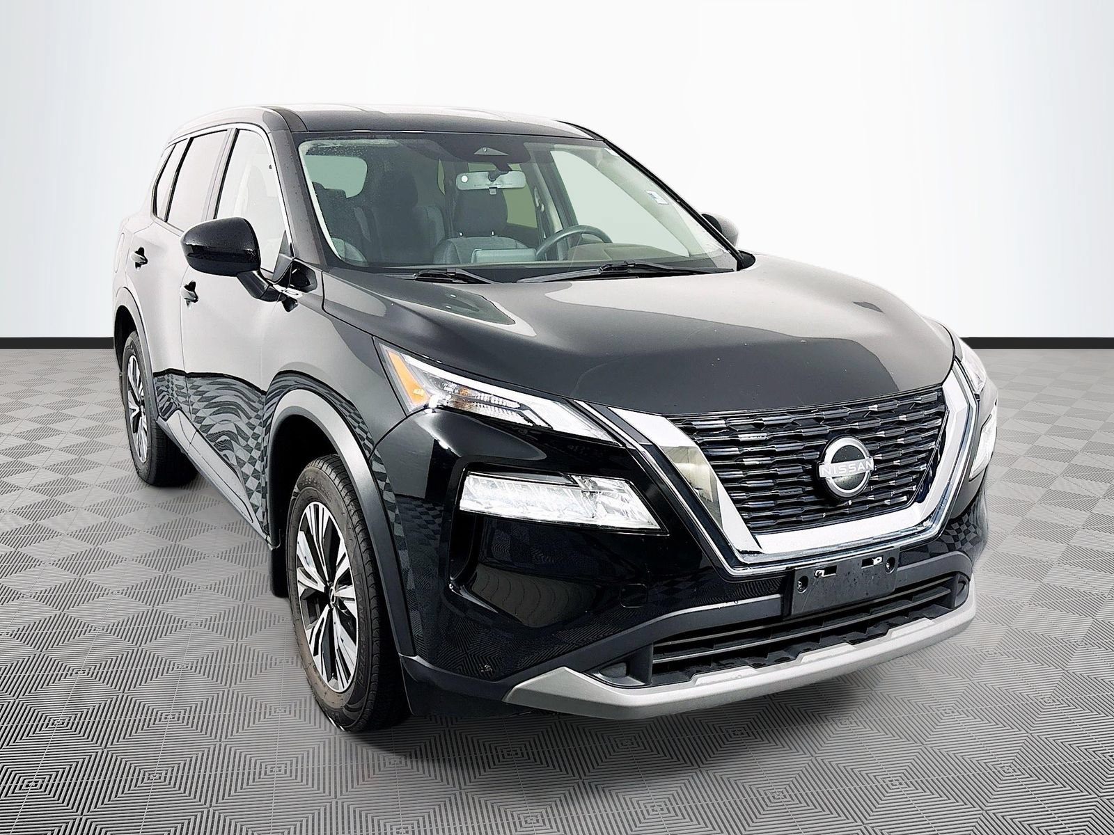 Used 2023 Nissan Rogue SV