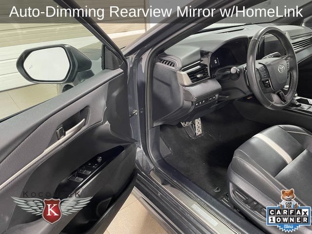 Used 2025 Toyota Camry SE w/ Convenience Package FWD image 11