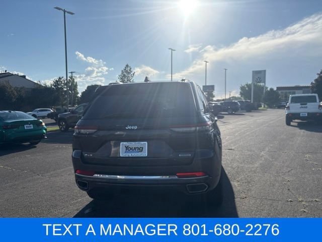 Used 2023 Jeep Grand Cherokee Overland w/ Luxury Tech Group IV AWD/4WD image 8