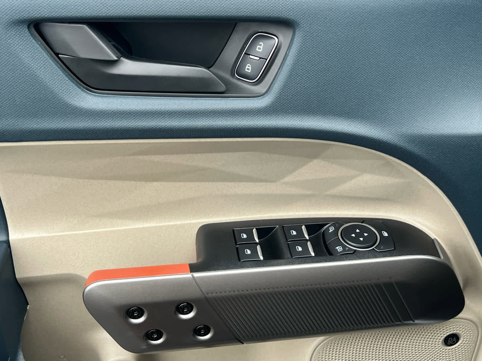 New 2025 Ford Maverick Lariat w/ 4K Tow Package image 29