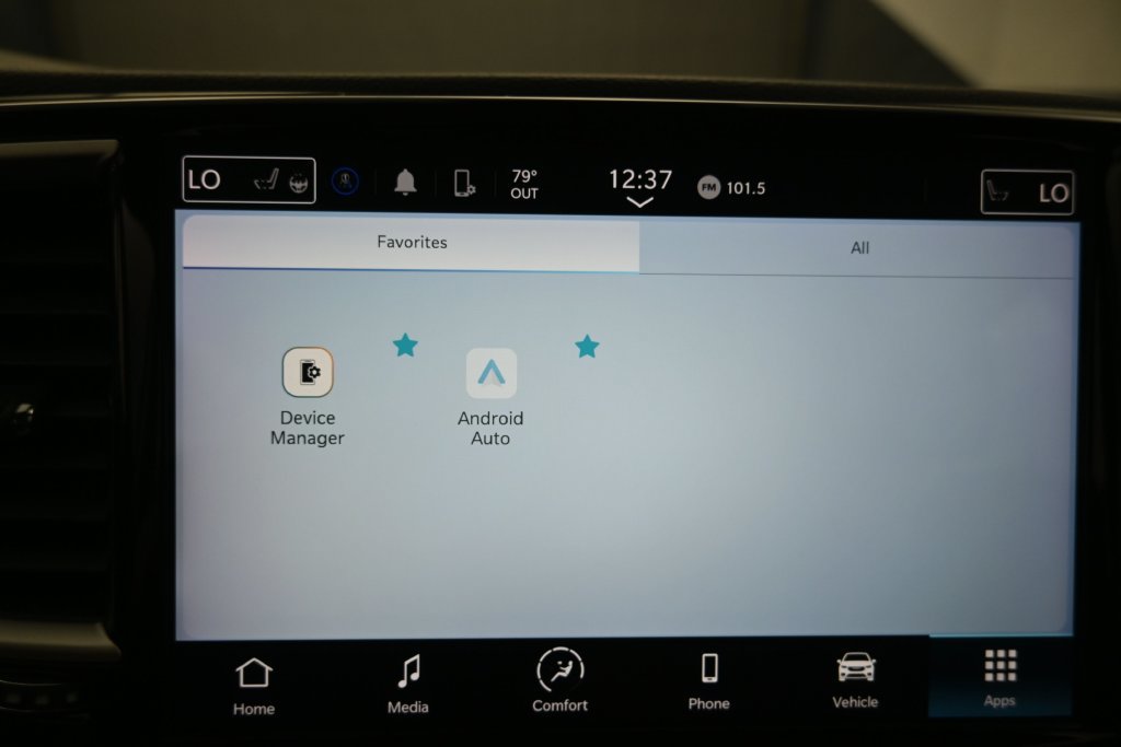 Used 2023 Chrysler Pacifica Touring-L FWD image 22