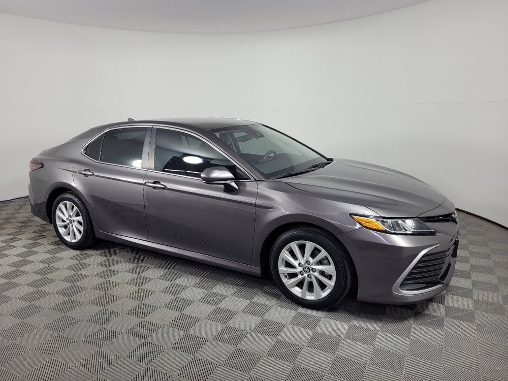 Used 2021 Toyota Camry LE FWD image 11