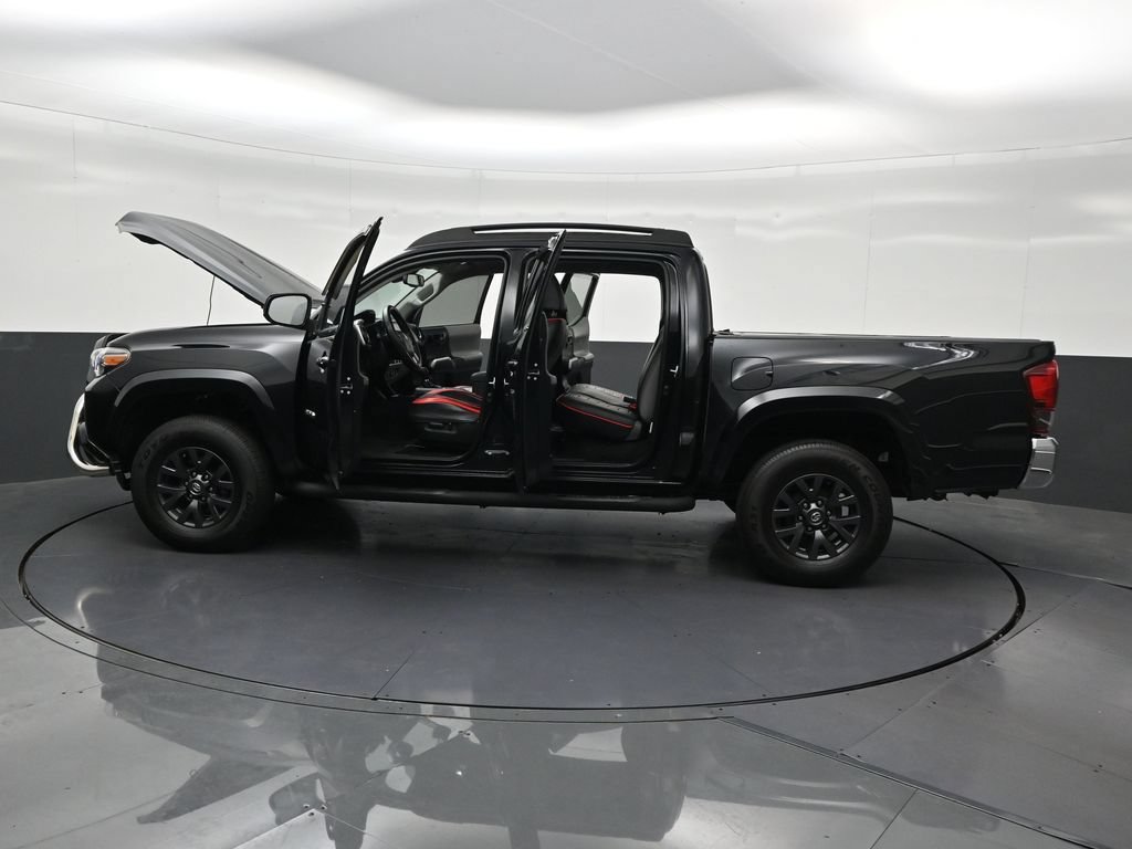 Used 2021 Toyota Tacoma SR5 RWD image 33