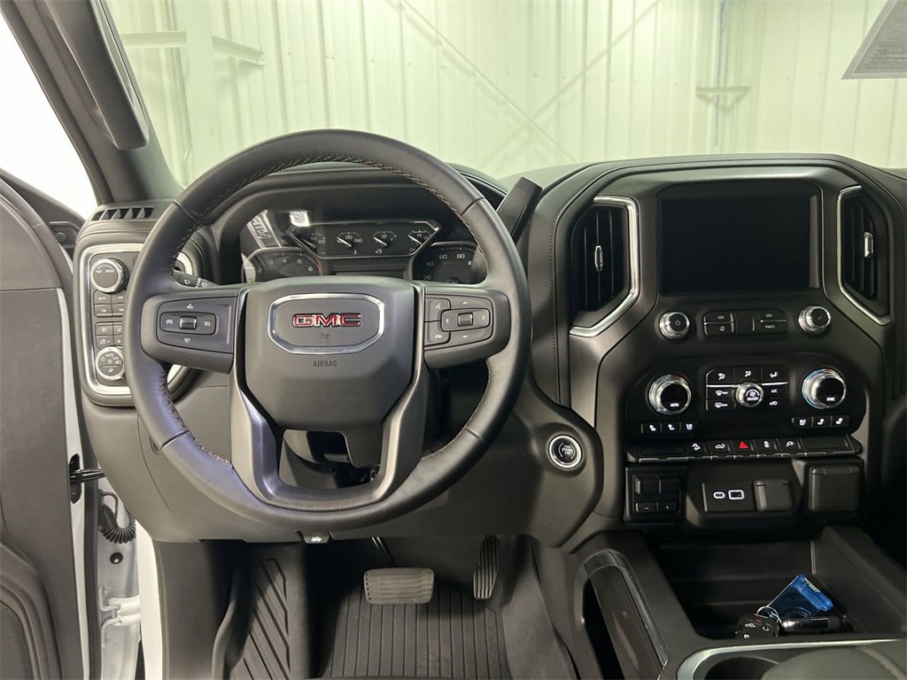 Used 2022 GMC Sierra 1500 AT4 image 19