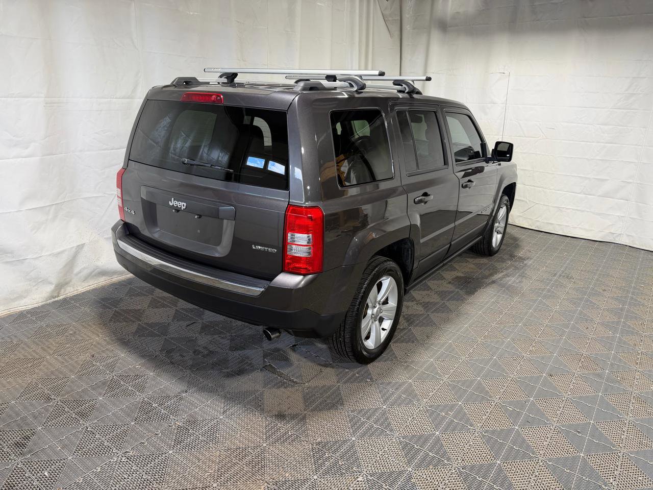 Used 2015 Jeep Patriot Limited AWD/4WD image 6