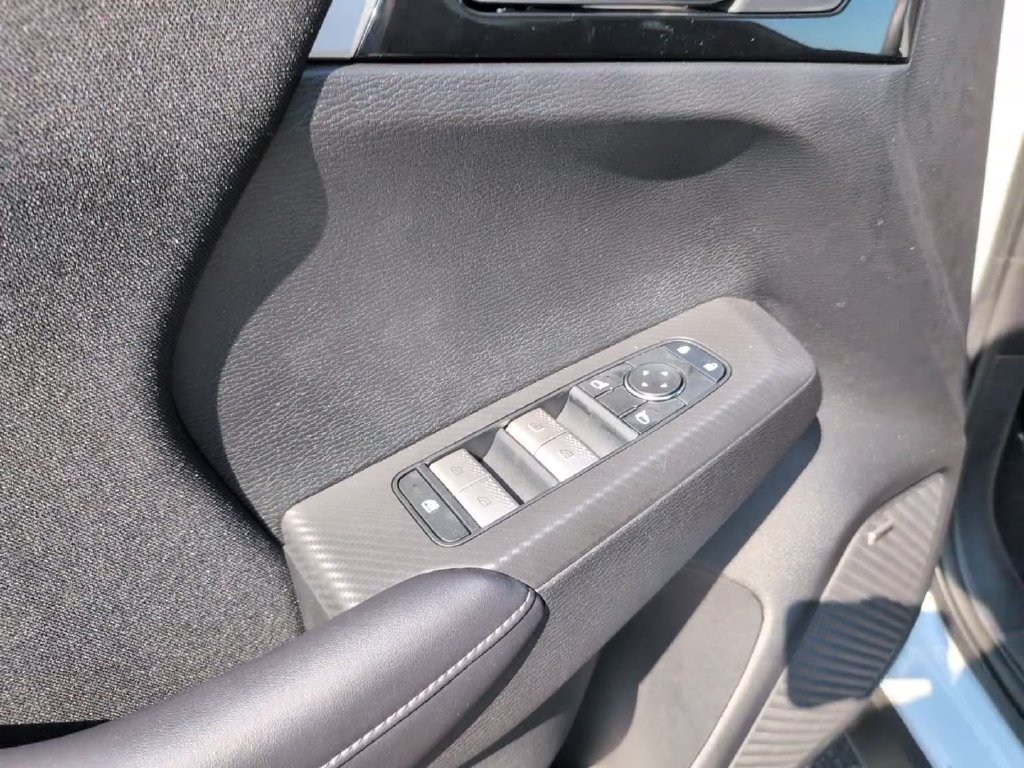 New 2026 Mitsubishi Outlander ES AWD/4WD image 16