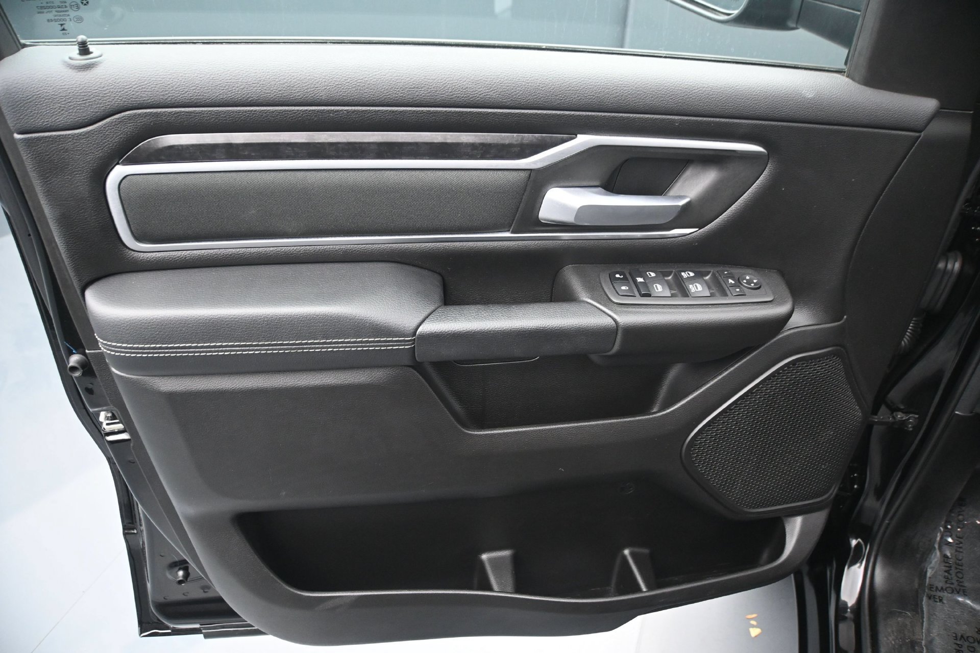 Used 2023 RAM 1500 Big Horn AWD/4WD image 17