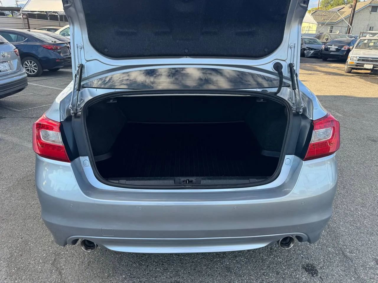 Used 2017 Subaru Legacy 3.6R Limited AWD/4WD image 12