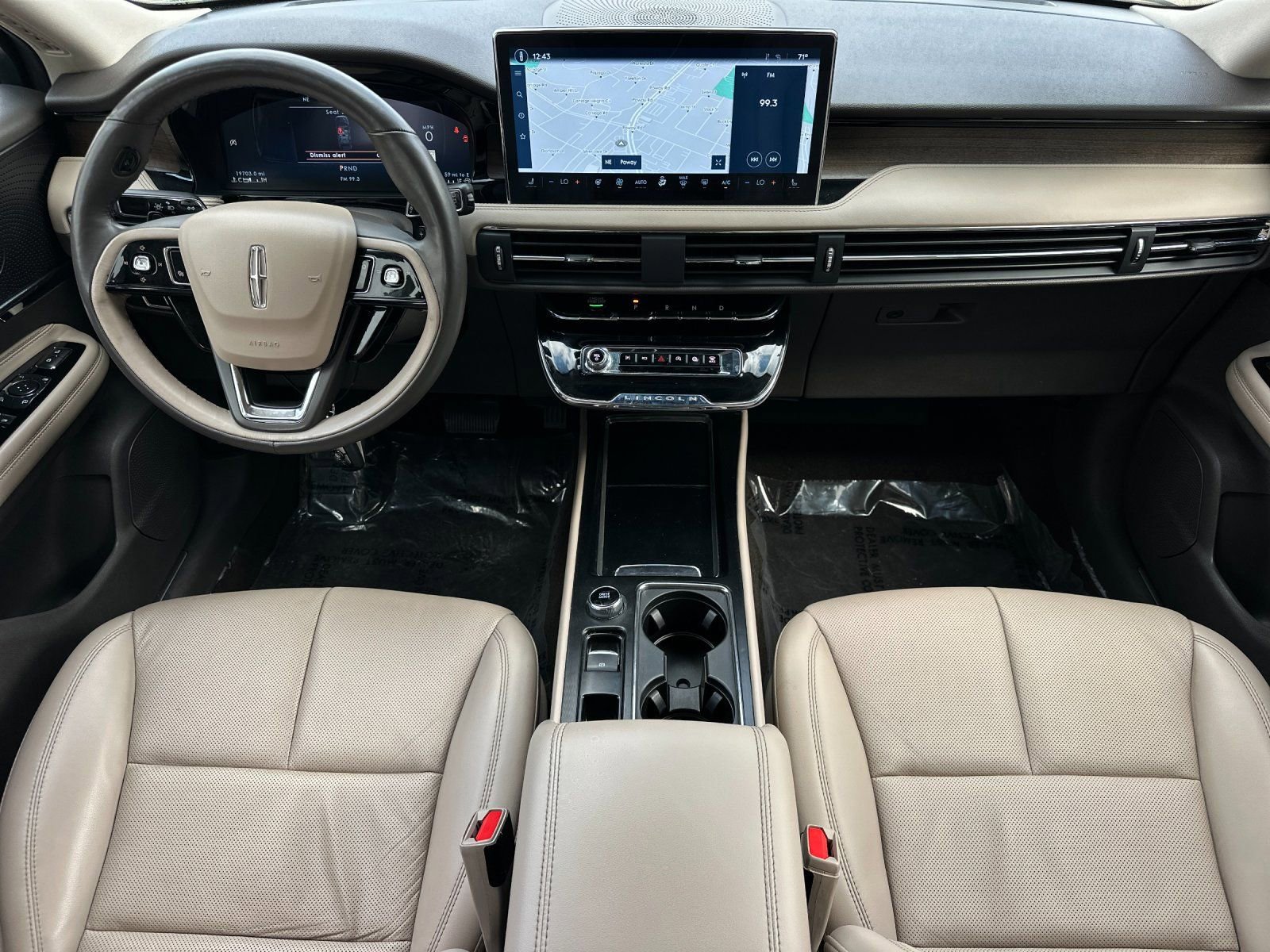 Used 2023 Lincoln Corsair Reserve w/ Equipment Group 201A image 15