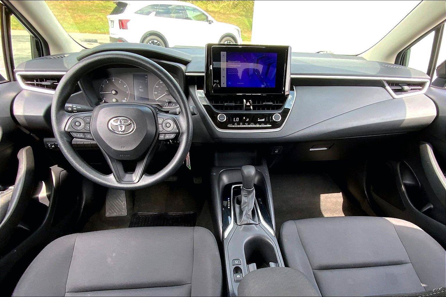 Used 2024 Toyota Corolla LE FWD image 13