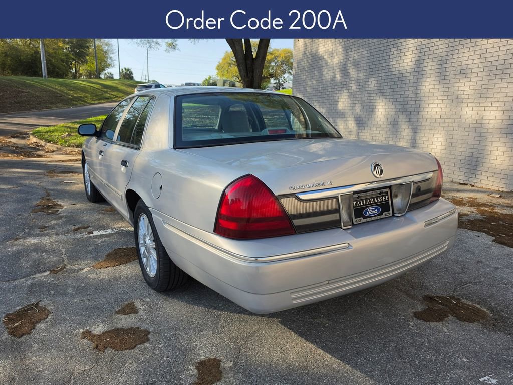 Used 2011 Mercury Grand Marquis LS image 2