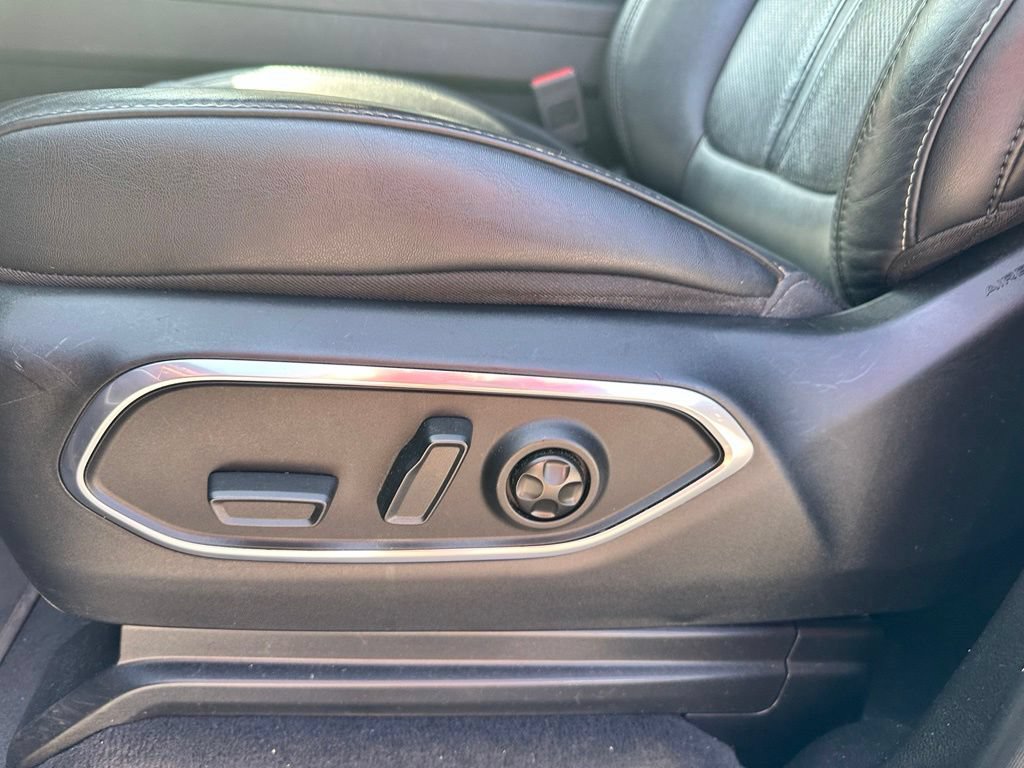 Used 2024 Jeep Wagoneer Series II AWD/4WD image 31