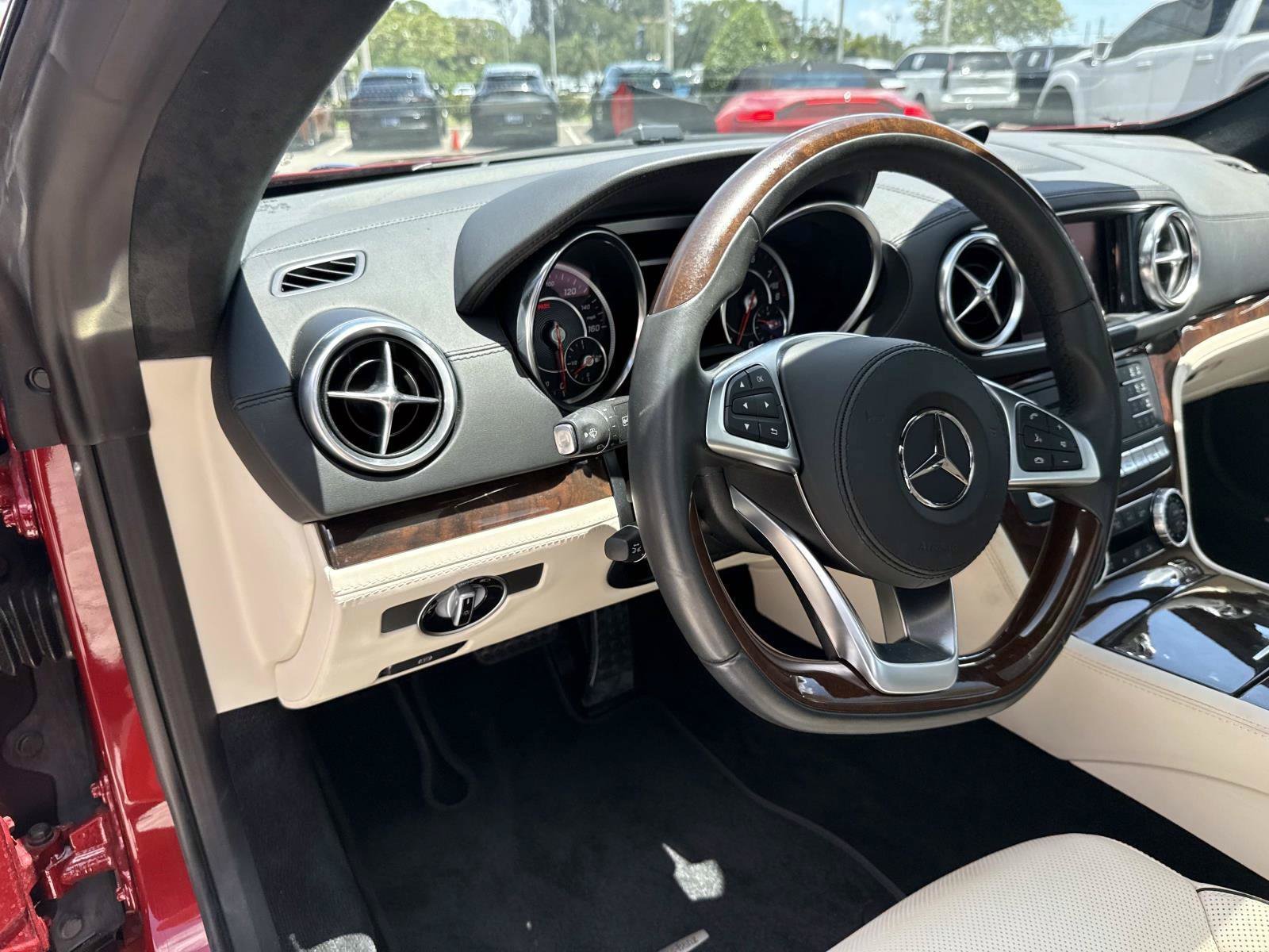 Certified 2020 Mercedes-Benz SL 550 image 14