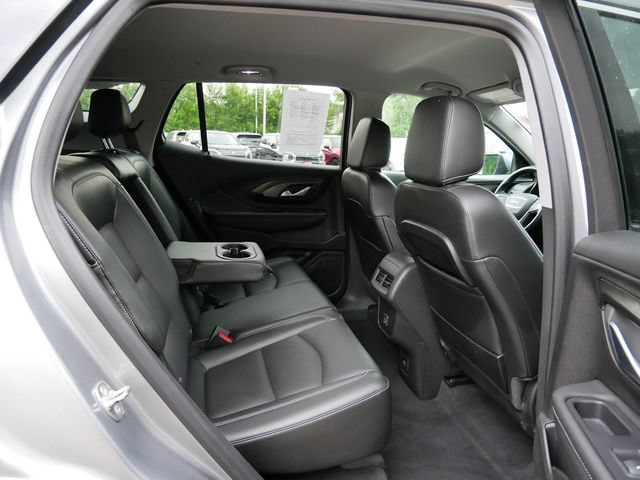 Used 2024 GMC Terrain SLT AWD/4WD image 9