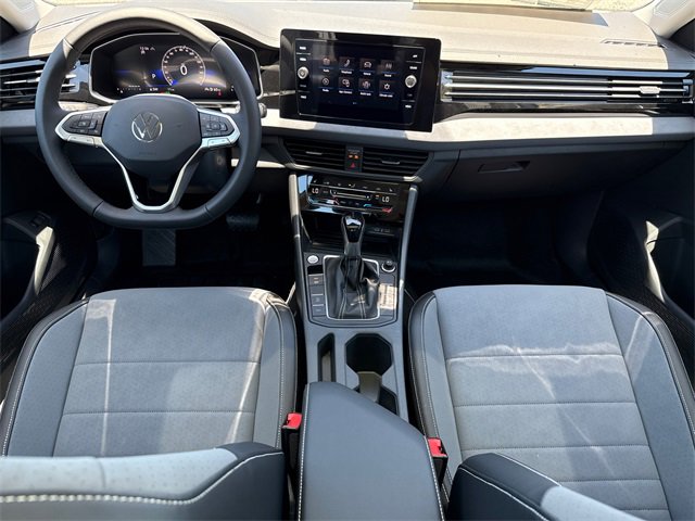 New 2025 Volkswagen Jetta SE image 25