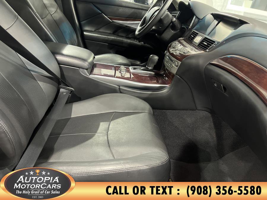 Used 2017 INFINITI Q70 3.7 image 13