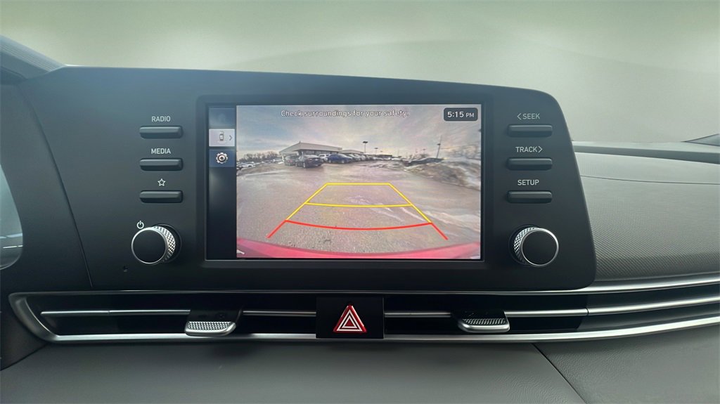 Certified 2024 Hyundai Elantra SE image 21