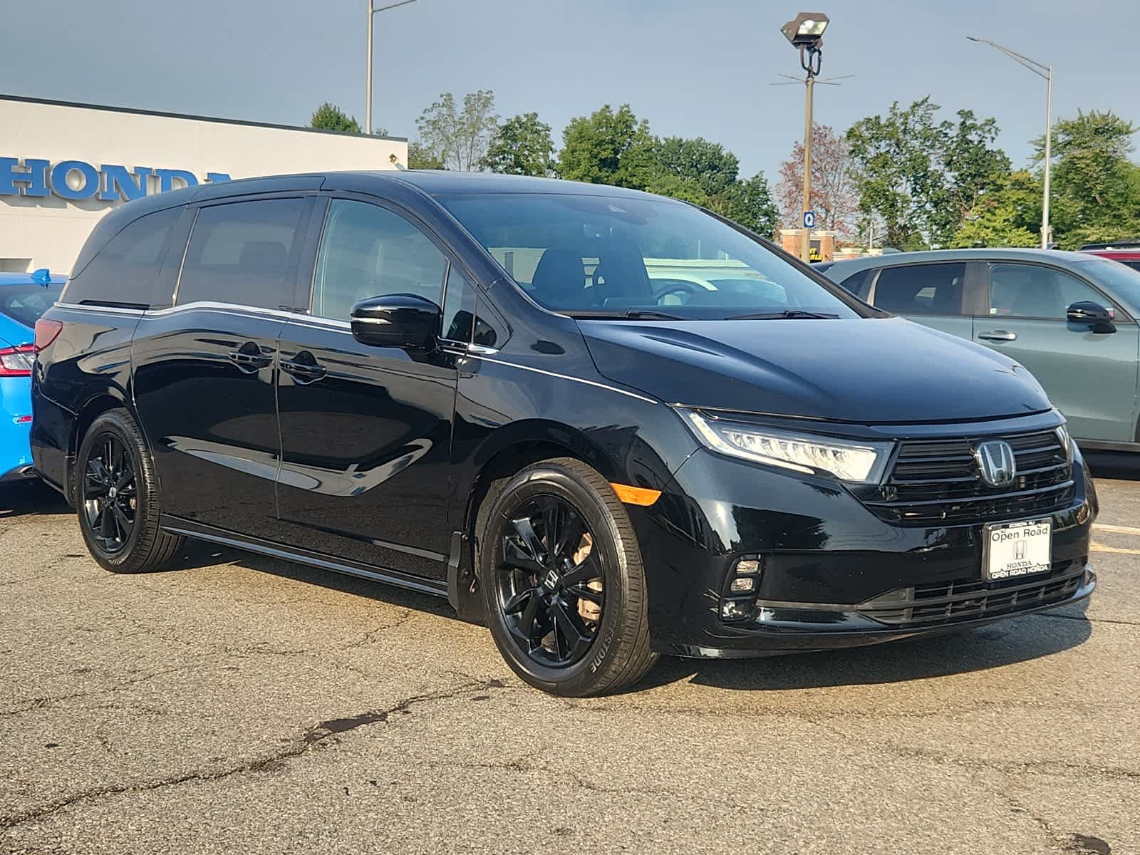 Certified 2023 Honda Odyssey Sport