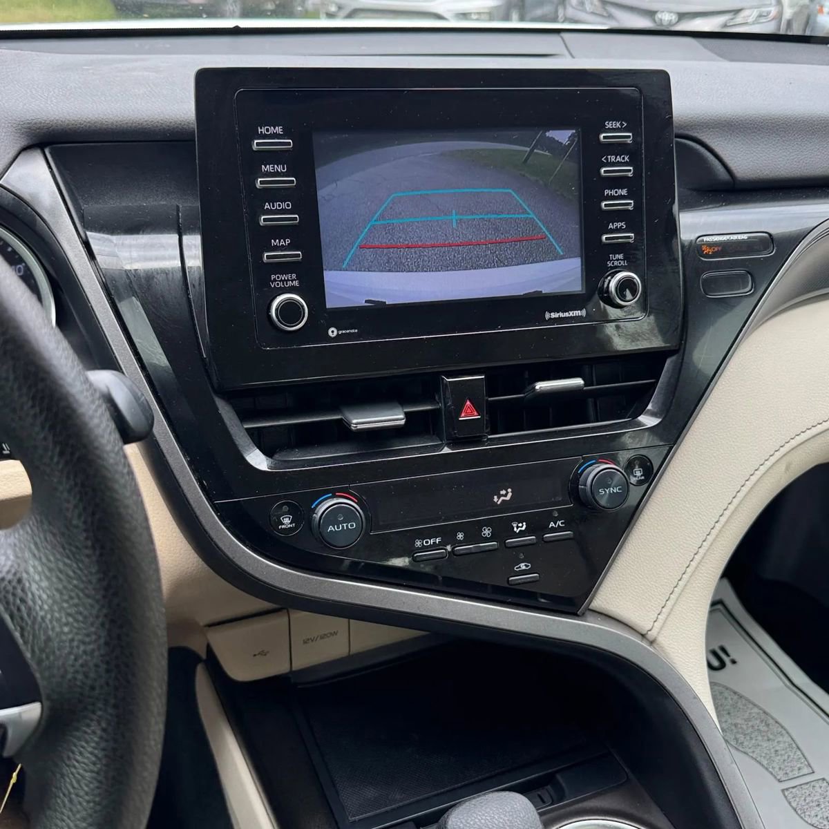 Used 2022 Toyota Camry LE FWD image 14