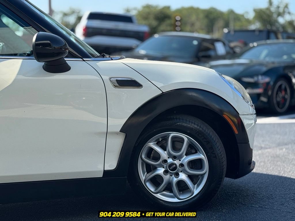 Used 2016 MINI Cooper Clubman FWD image 9
