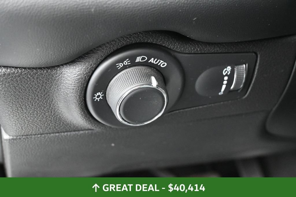Used 2025 Dodge Durango R/T AWD/4WD image 33
