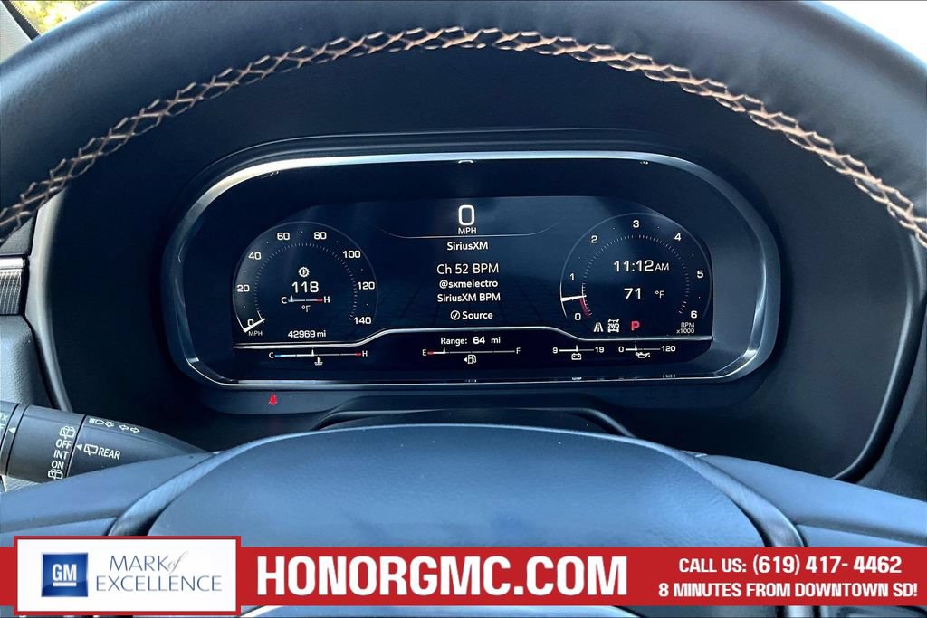 Used 2024 GMC Yukon AT4 w/ AT4 Premium Plus Package AWD/4WD image 13
