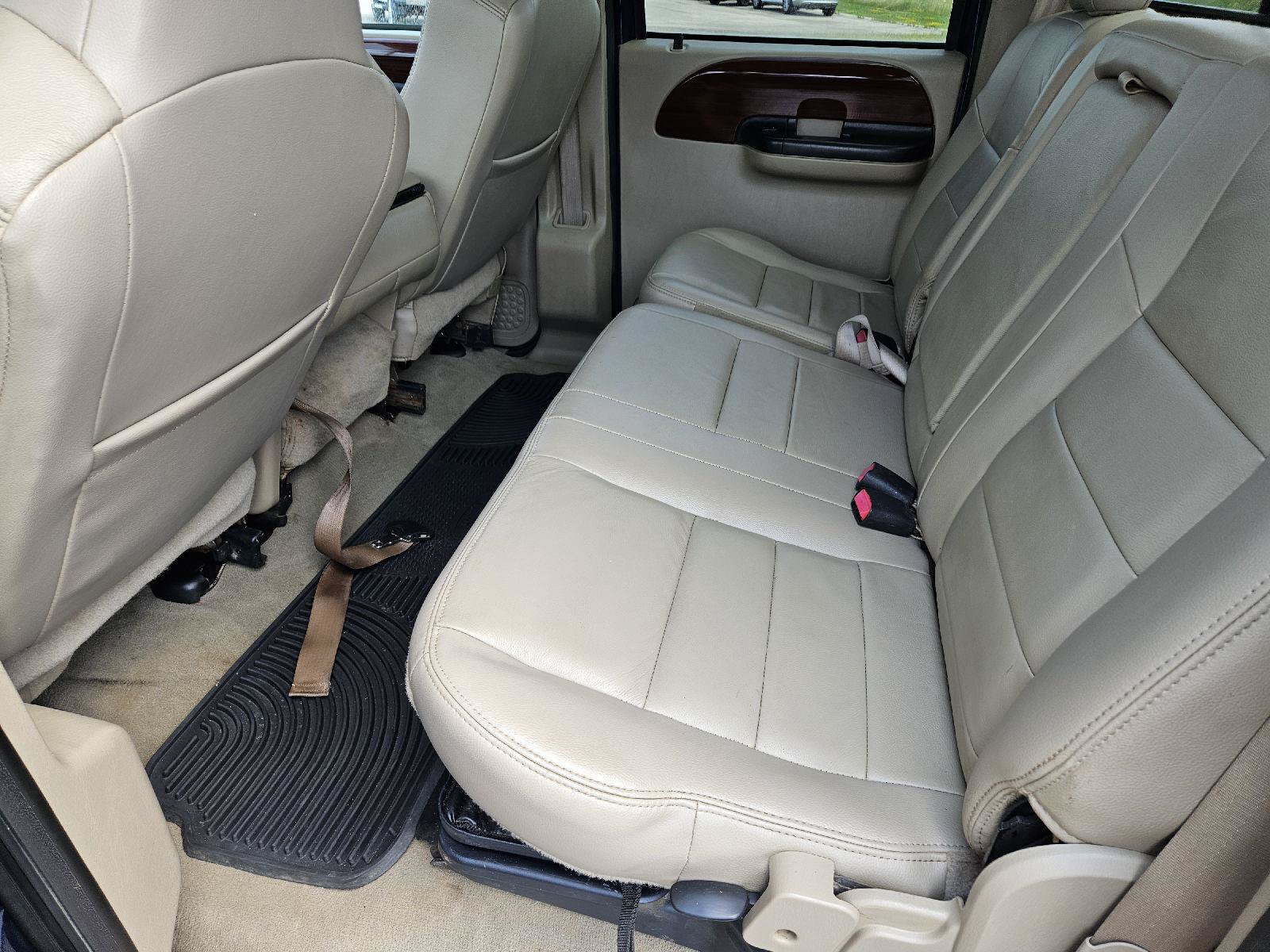 Used 2006 Ford F350 Lariat AWD/4WD image 13
