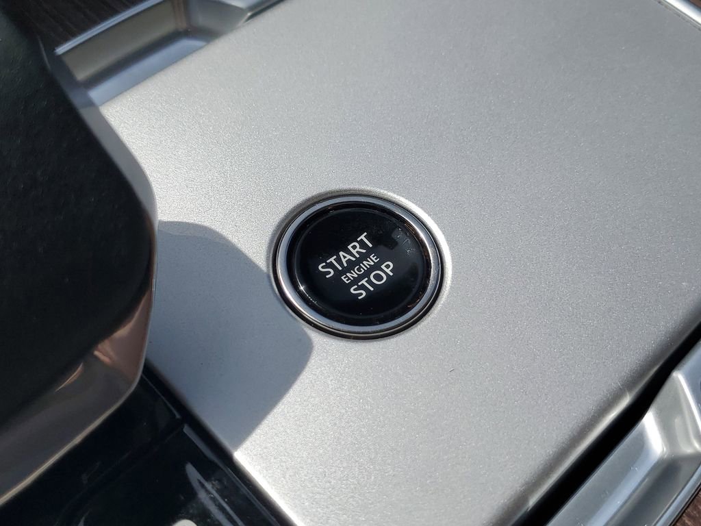 Certified 2024 Land Rover Range Rover SE AWD/4WD image 19