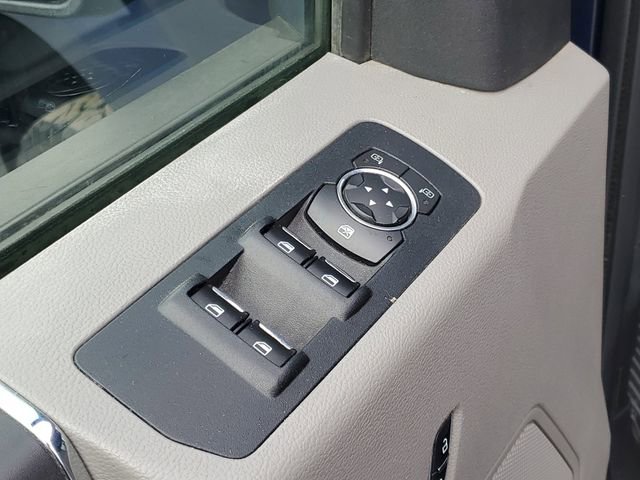 Used 2016 Ford F150 XLT w/ Trailer Tow Package image 9