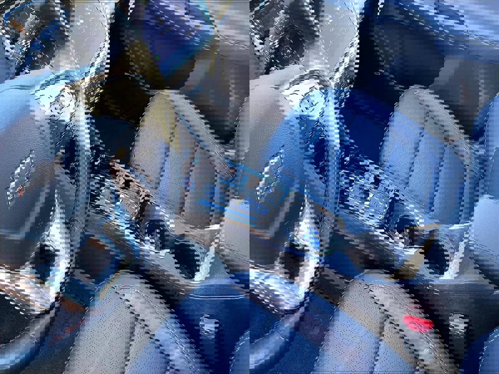 Used 2023 Chevrolet Bolt EUV Premier w/ Sun & Sound Package image 20