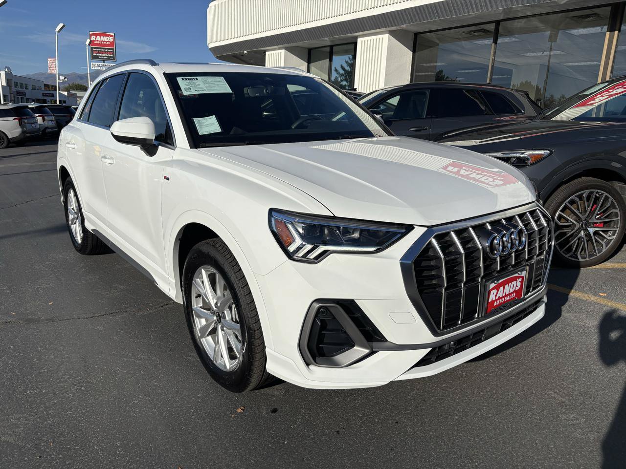 Used 2025 Audi Q3 2.0T Premium Plus AWD/4WD image 2