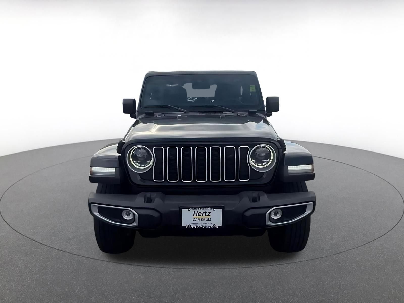Used 2025 Jeep Wrangler Unlimited Sahara AWD/4WD image 4