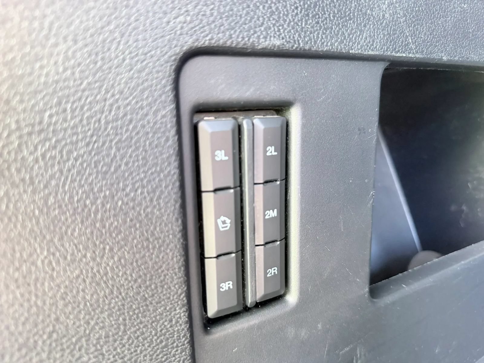 Used 2020 Ford Expedition Max Limited RWD image 38