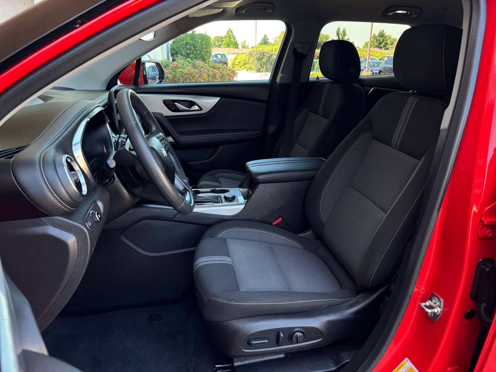 Used 2026 Chevrolet Blazer LT FWD image 38