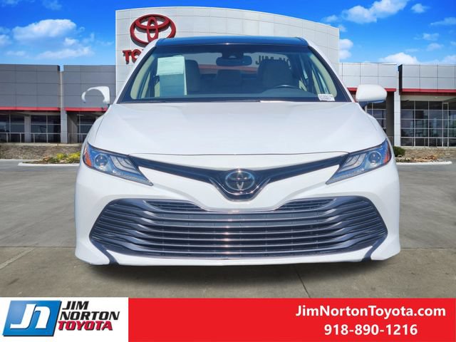 Used 2019 Toyota Camry XLE FWD video 2