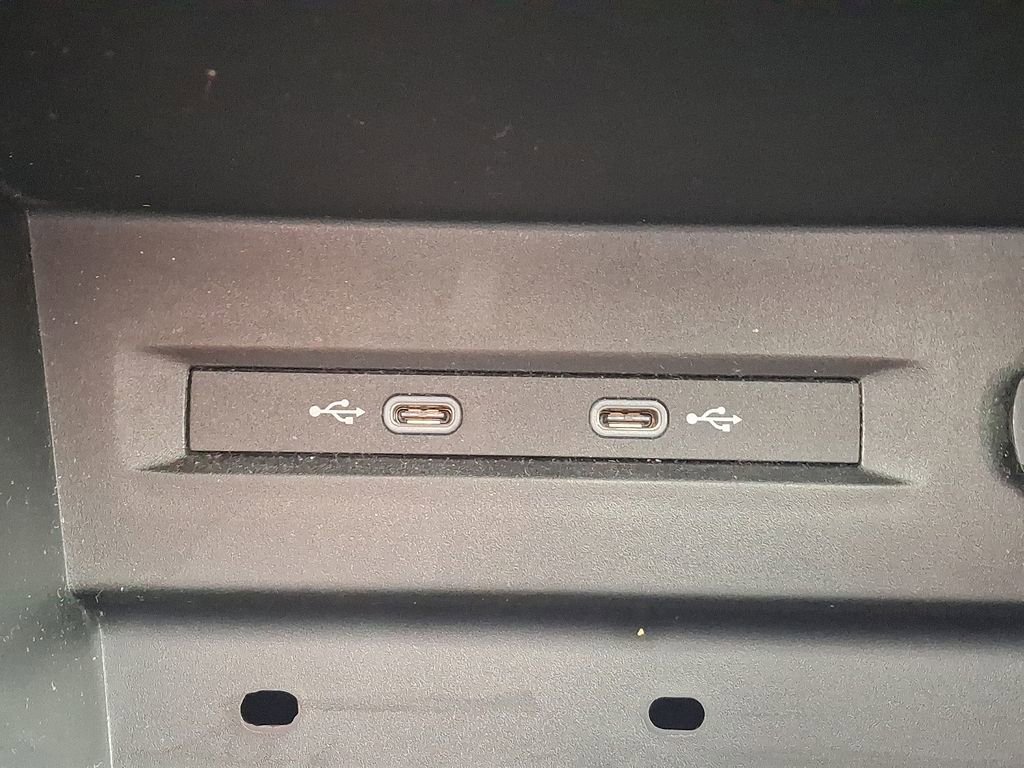 Used 2023 Volkswagen Taos SE image 27