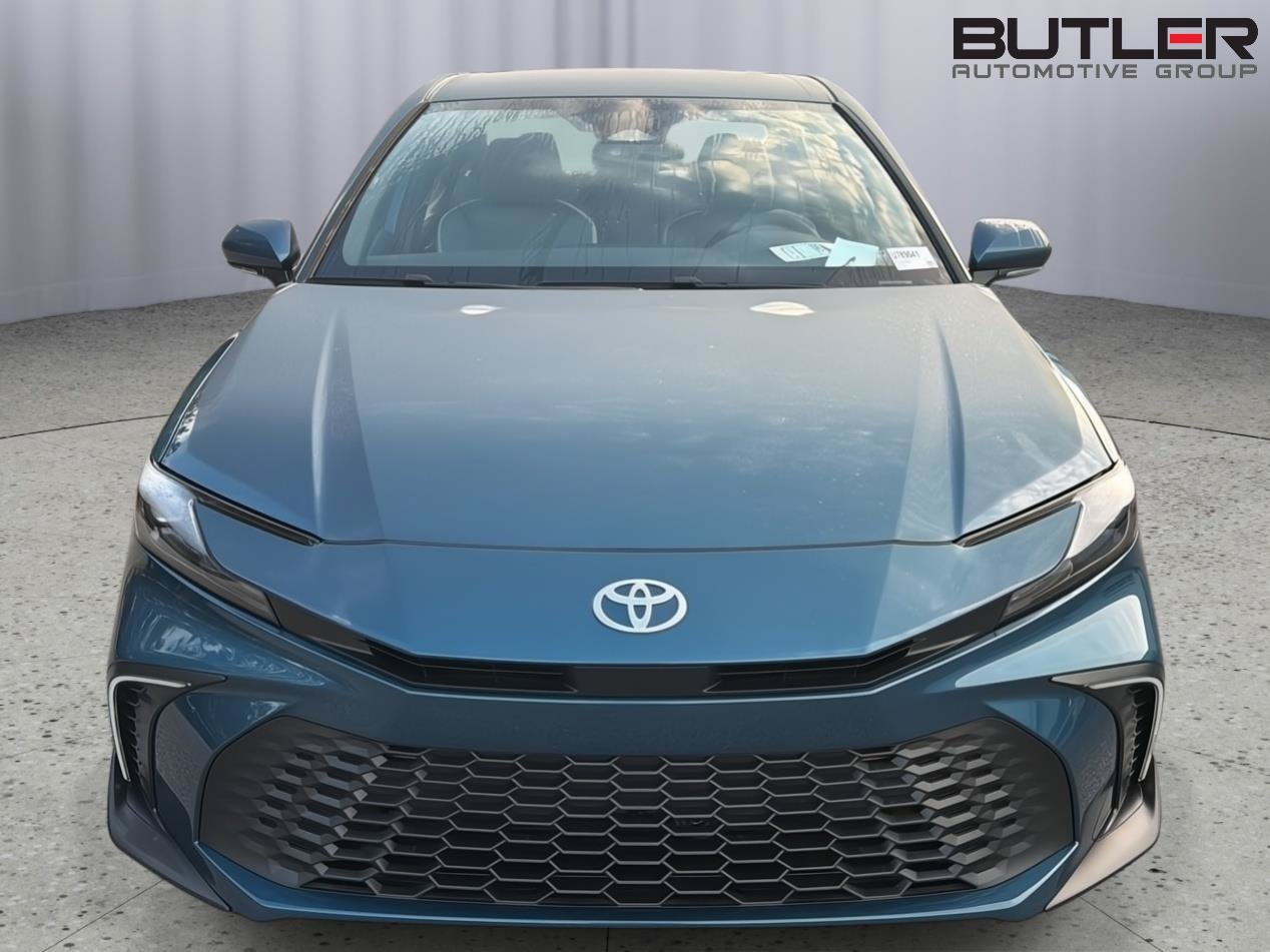New 2026 Toyota Camry SE FWD image 9