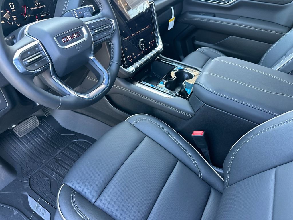 New 2026 GMC Yukon Elevation w/ LPO, Hit The Road Package image 9