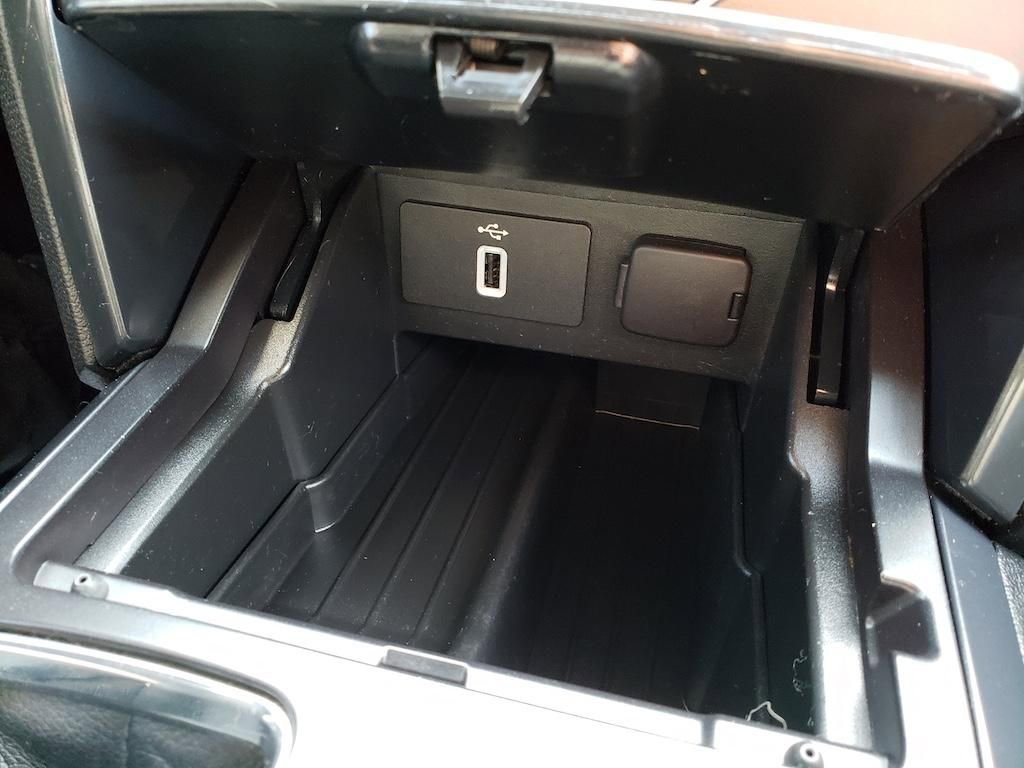 Used 2018 Ford Explorer XLT w/ Equipment Group 202A image 31