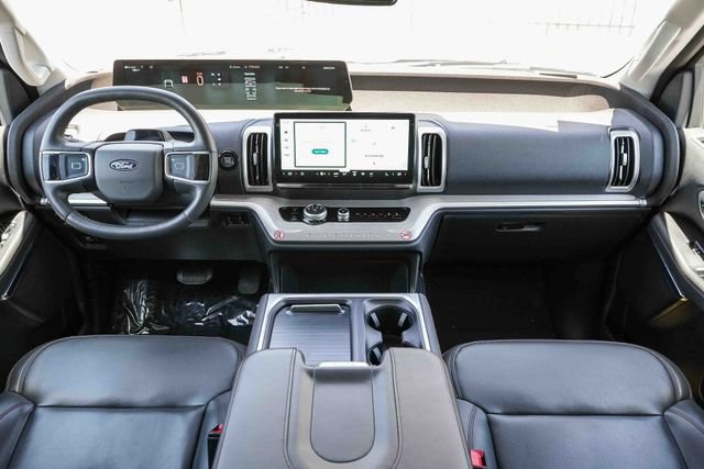 Certified 2025 Ford Expedition Active AWD/4WD image 13