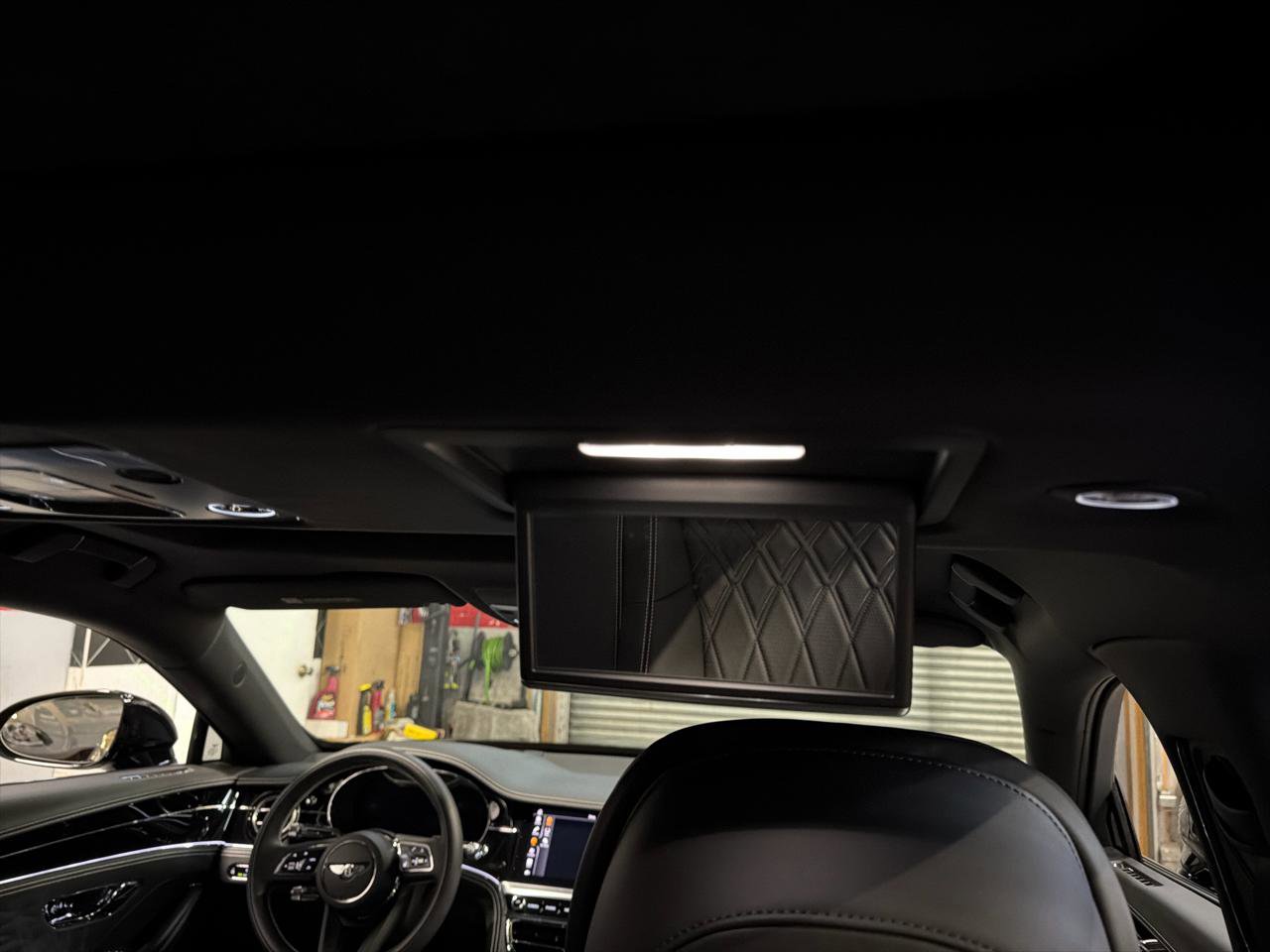 Used 2022 Bentley Flying Spur V8 image 30