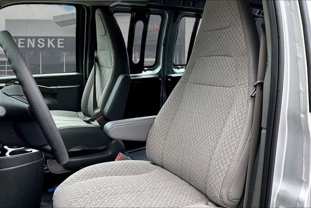 New 2026 GMC Savana 2500 w/ Driver Convenience Package RWD image 11