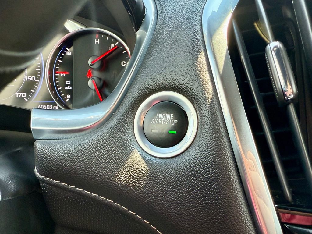 Used 2023 Chevrolet Traverse Premier image 33