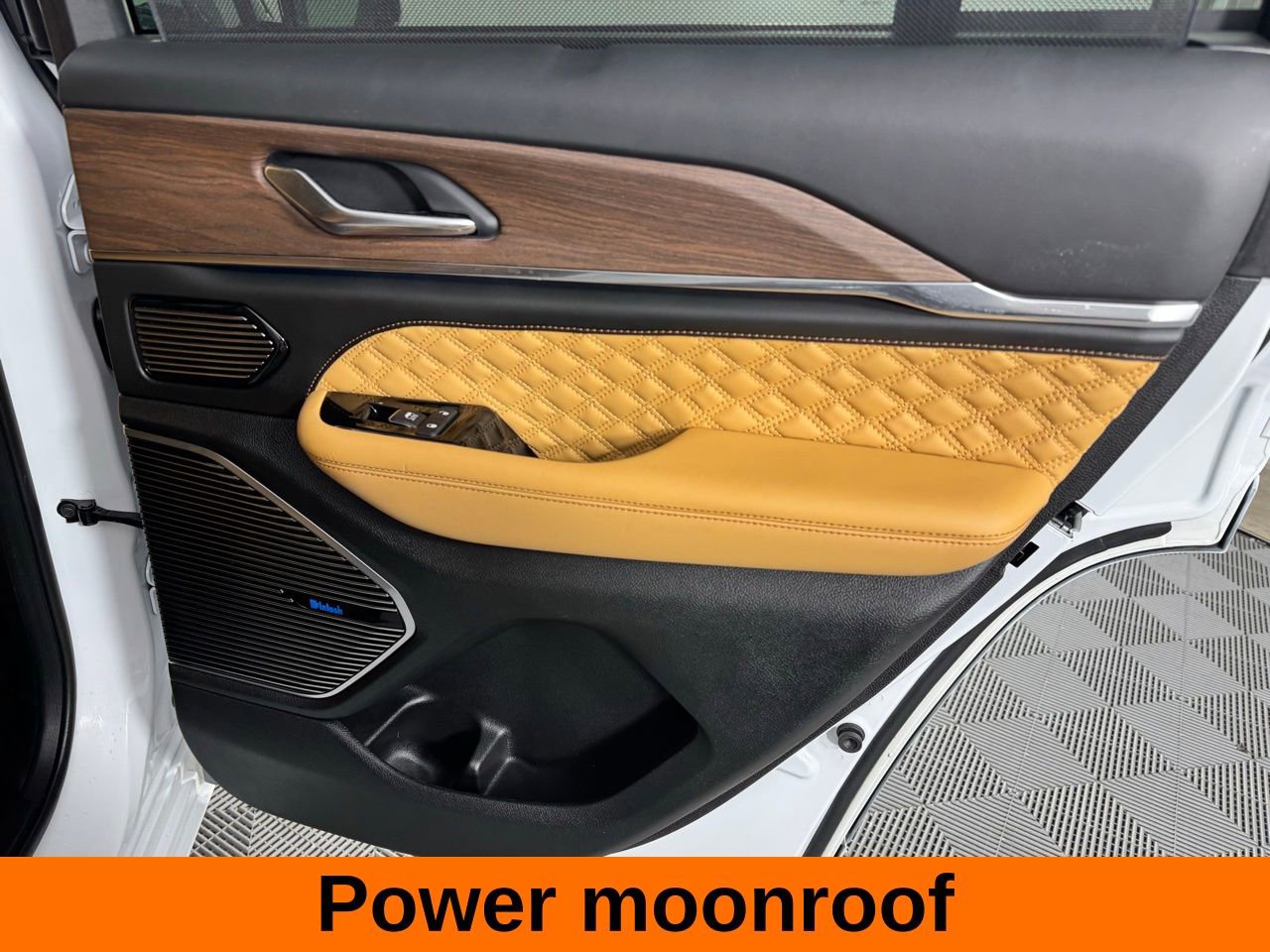 Used 2022 Jeep Grand Cherokee Summit w/ Advanced Protech Group IV image 29